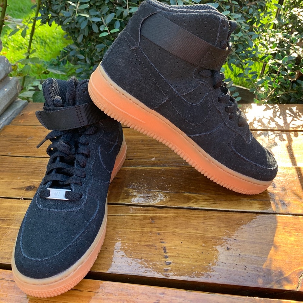 NIKE AIR FORCE 1 HIGH SUEDE BLACK